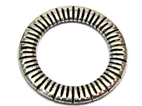 Ring, geschlossen, verziert, silberfarben, ca. 24mm